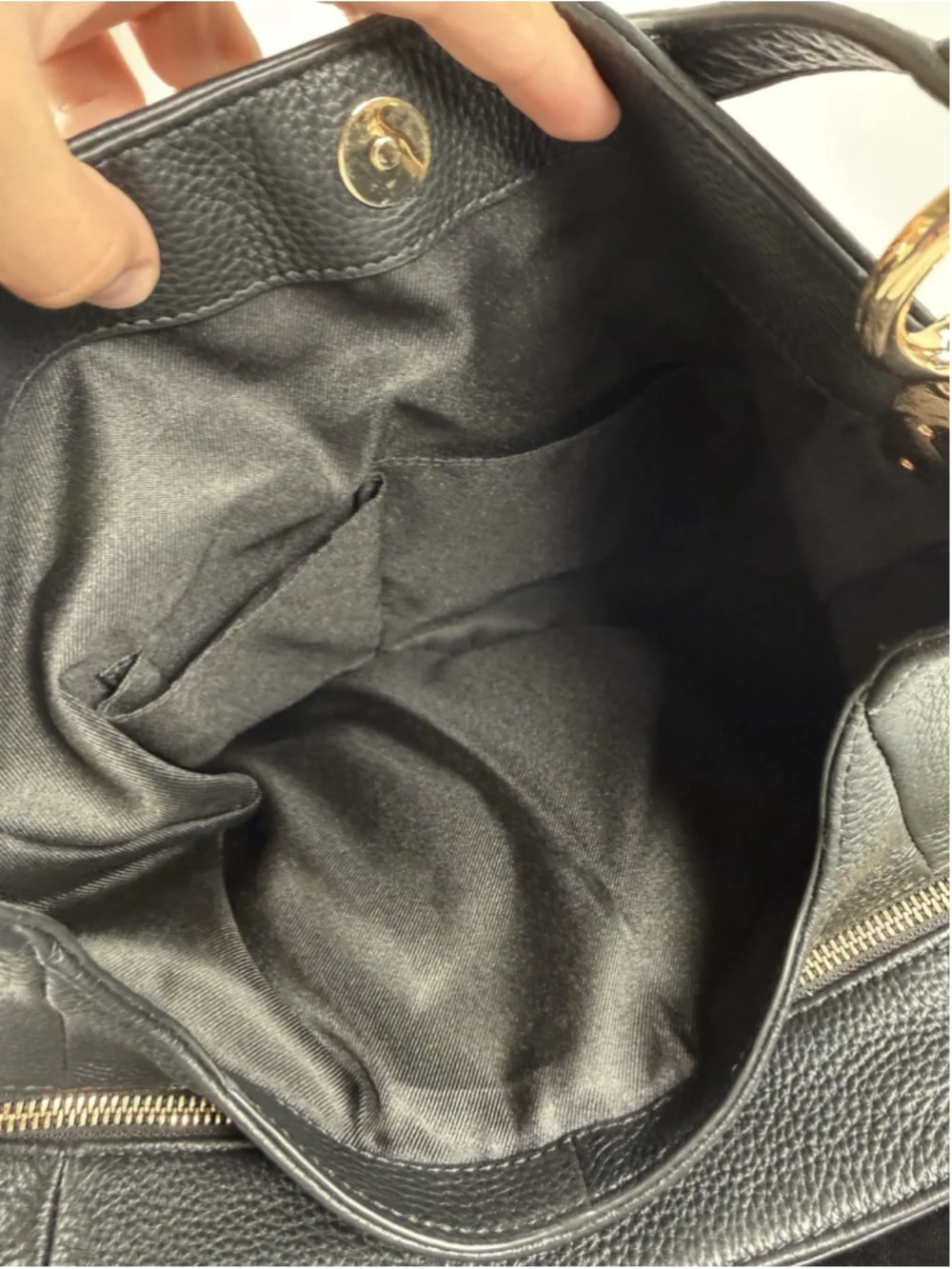 Vince Camuto Rhys black Tote Shoulder Bag hobo-style new